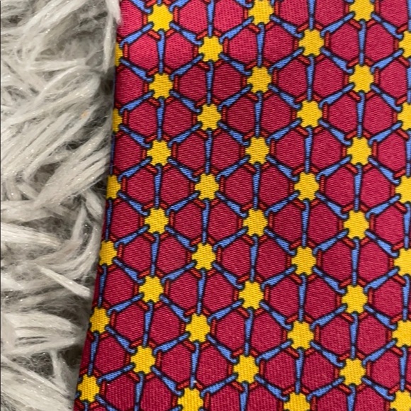 • Hermès • Silk Printed Men’s Tie Burgundy Wine - Picture 3 of 4